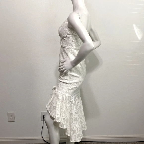 Saints + Secrets White V-Neck Sleeveless Lace Asymmetrical Midi Dress Size S - Picture 5 of 9
